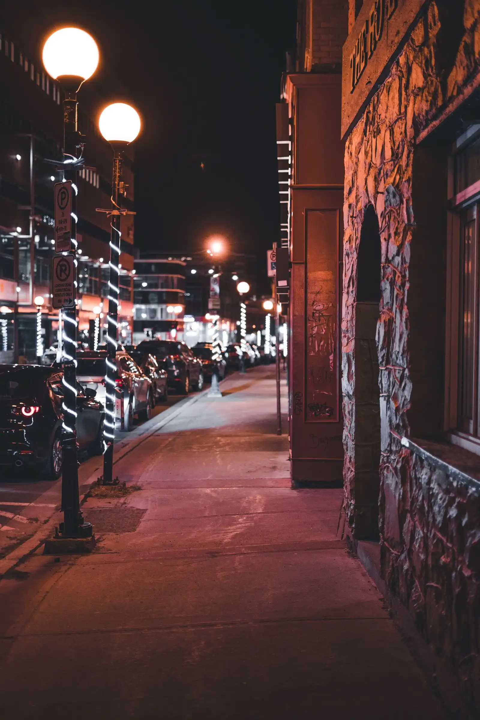 Calle del centro de noche